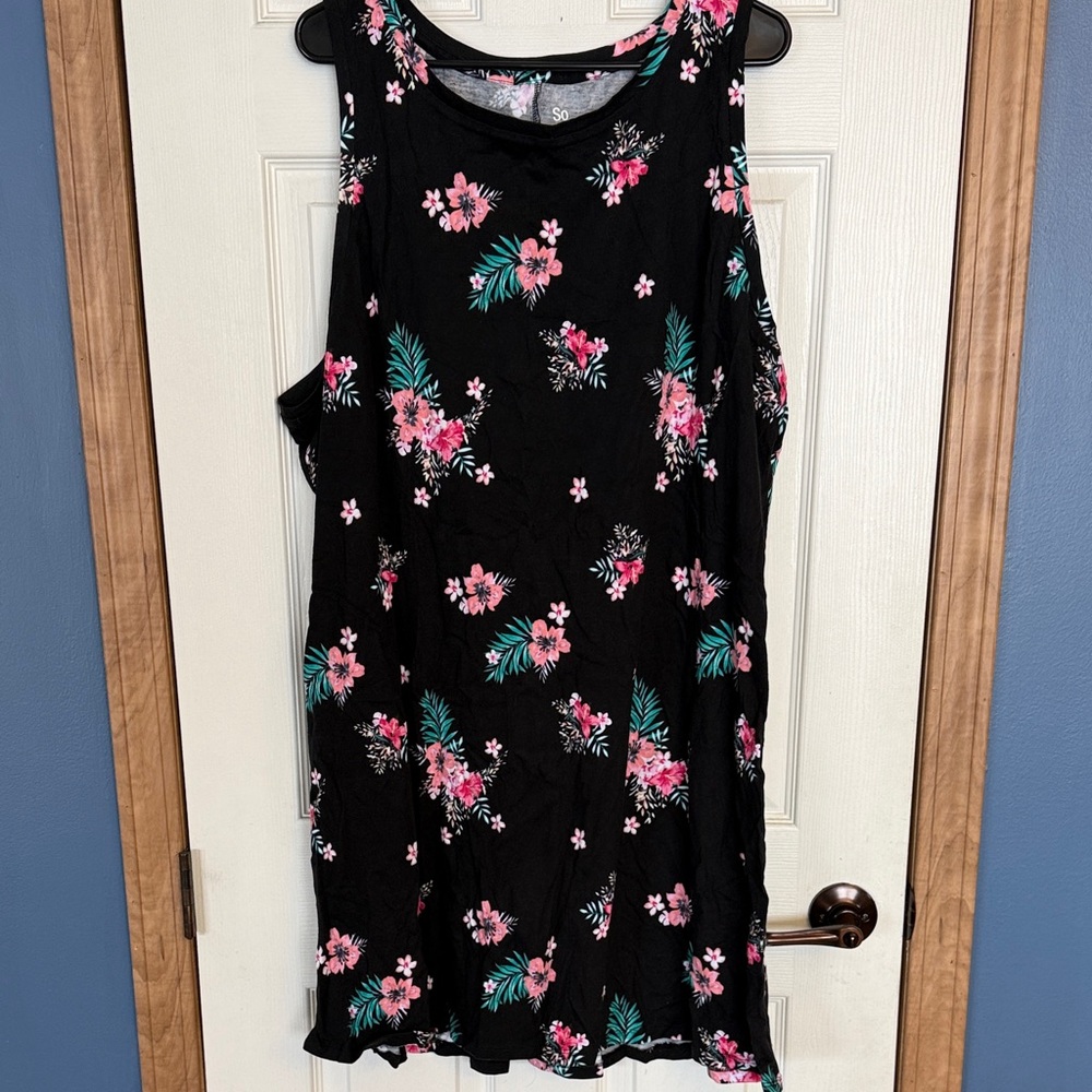 SO Black Floral Tank Top